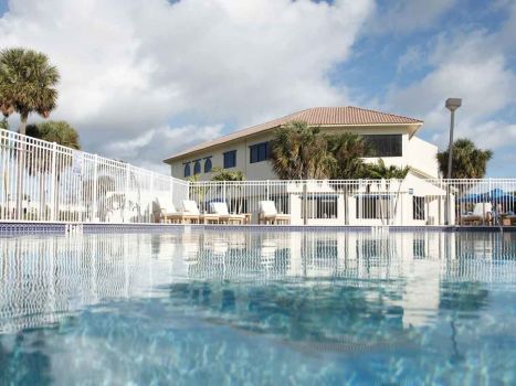 Juno Beach House | Beach Houses